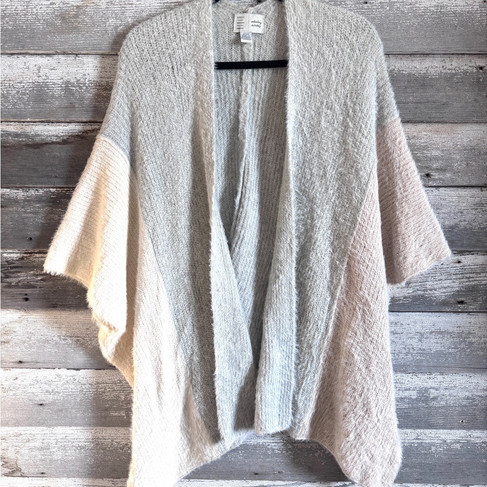 Anthropologie Saturday Sunday knit cozy wrap, size O/S - Picture 2 of 2
